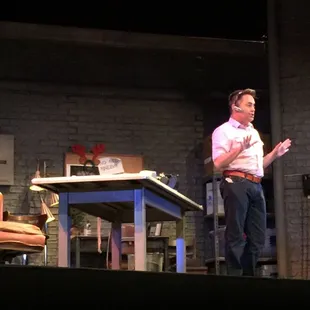 What a show! Fully Committed (2016). There are no bad seats in the house.