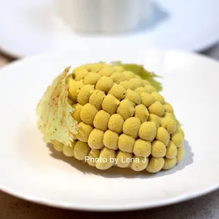 Corn ($18) - corn sablé and mousse, grilled corn cream. Just OK. Tastes like corn. I wish there were more sable.