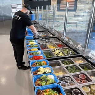 Building delivery orders between serving customers!