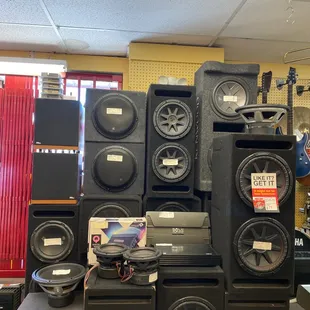 Upgrade your vehicle&apos;s sound system