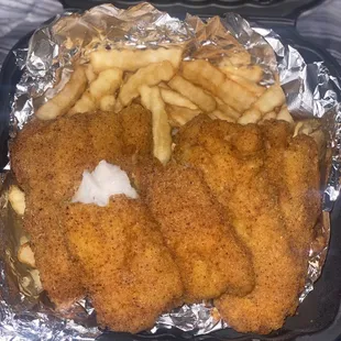 3 piece Catfish with fries $14.99