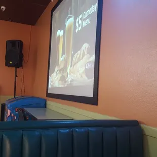 Projector tv on wall