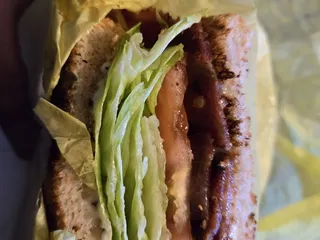 DJ's Burgers