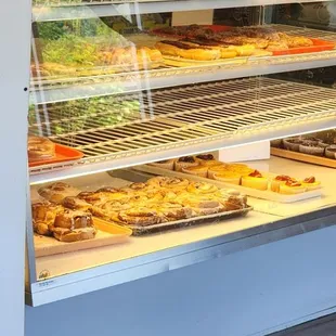 M & M Bakery and Deli