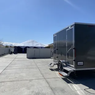 2 Stall Luxury Restroom ready for a backyard wedding.