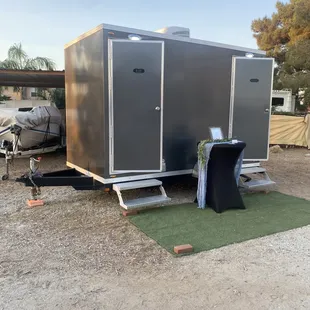 RUSTIC LUXURY RESTROOM