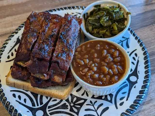 J & T Smokehouse