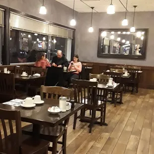 Nice country feel, great for the family. Fair pricing.