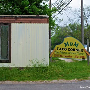 a sign for a restaurant