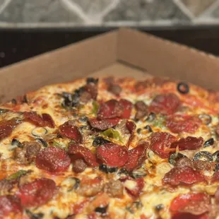 M & N's Pizza