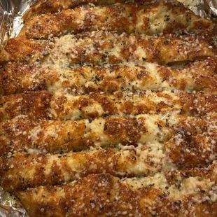 8 Piece Garlic Parmesan Breadsticks