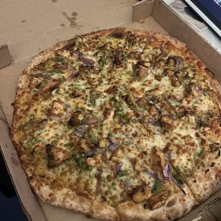 Large 14" Andhra Chili Chicken Pizza (Halal)