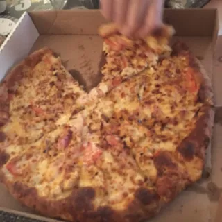 Buffalo Chicken Pizza (Halal)