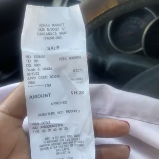 Three pieces of chicken waffle 3 kerns. Not bad! 8/25/2023