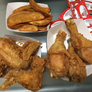 Hood eats are good eats.