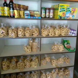a shelf full of bagels