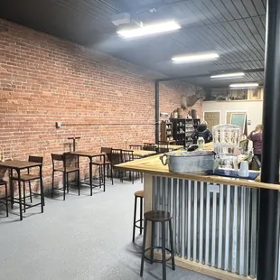 M & T Distilling