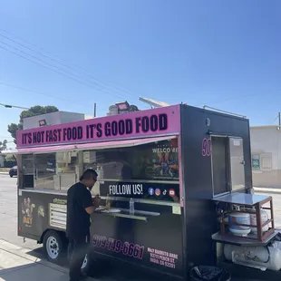 M&amp;Y Food Truck.