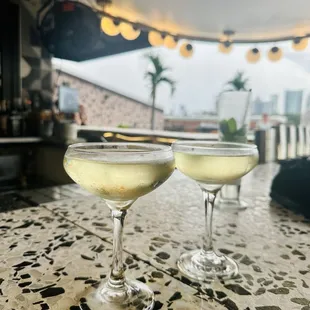 M Bird has everything you could ask for: aesthetic atmosphere, attractive staff, well crafted cocktails,