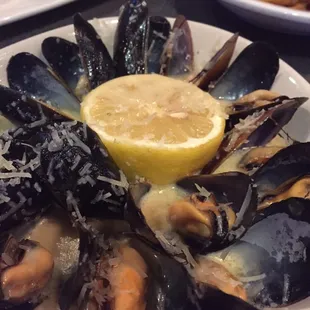 Mussels were great with the lemon, came out room temp though.  May have been waiting on our other apps to come out.