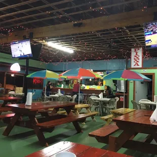 sushi and sashimi, interior