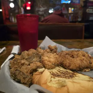 Tenderloin and fried mushrooms