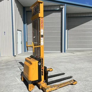 SOLD - pallet stacker to COOLEY HEATING &amp; AIR in Bakersfield CA