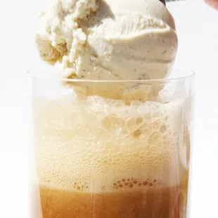 COOL! Rootbeer Float