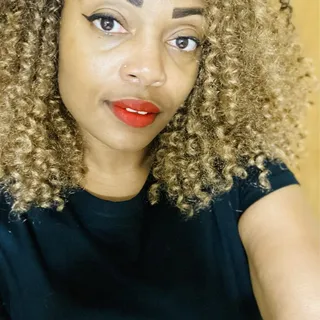 LA J.