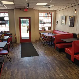 sushi and sashimi, interior