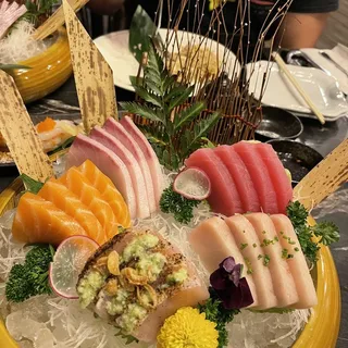 16 Piece Sashimi Dinner