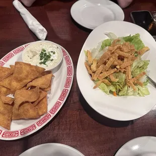 Crab Rangoon, Salad