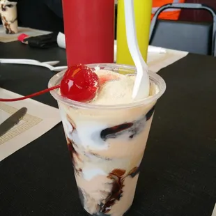 Small Dusty Miller (vanilla ice cream, chocolate syrup, marshmallow and malt)