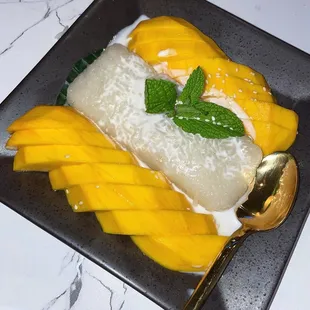 Mango sticky rice