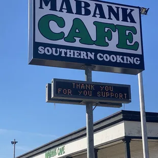 Homemade fresh American food. Good made to order. Huge supporter of the city of Mabank activities.