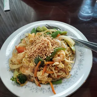 Singapore noodles with shrimp
