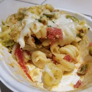 Inside veggie mac 'm cheese