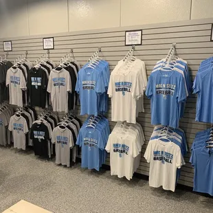 Mac N Seitz - Pro Shop