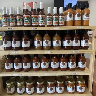 Mac&apos;s Custom Meats + Deli Sauces