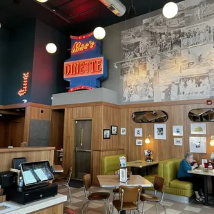 Diner Vibe