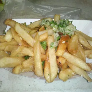 Garlic parm fries