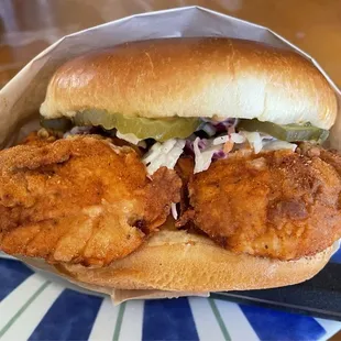 bbq chicken, fried chicken wings, chicken wings, fried chicken, chicken wings and fried chicken, poultry, food, bbq wings, chicken