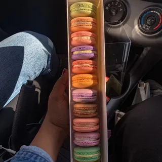 Assorted 12 Macaron Box