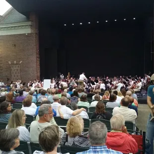 a large crowd of people