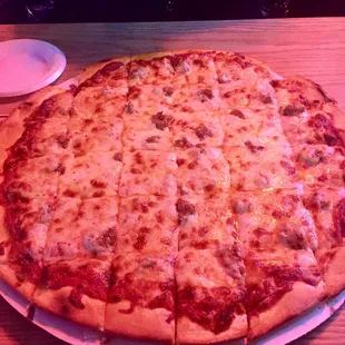 18 inch Sausage and Pepp.  This is a pretty solid pie.