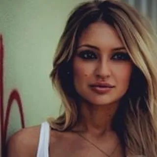 Leah T.