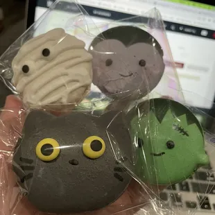 Halloween Macarons