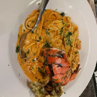 pasta dish, pasta, food