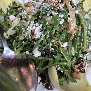 Insalata Di Arugula, Uva E Caprino