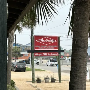 MacDaddy&apos;s was ready for us!